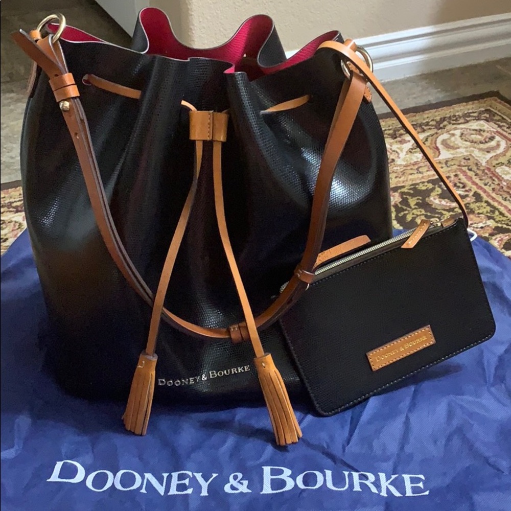 Dooney & Bourke Large Serena bucket bag